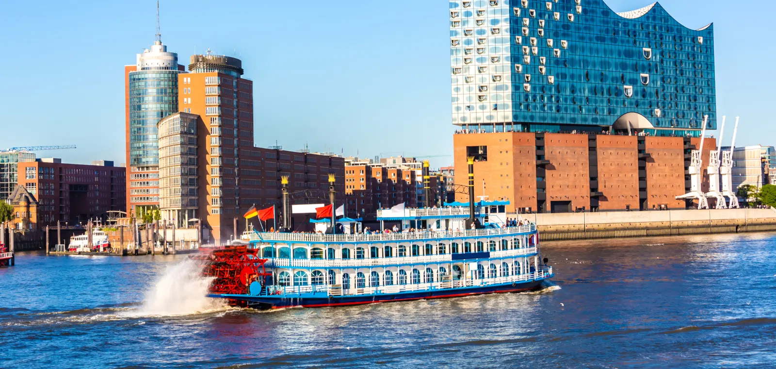 2-hour harbor tour on a boat in the Port of Hamburg